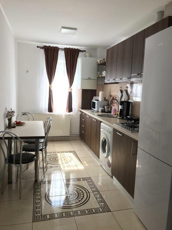 Apartament Mont Blanc Sinaia Bagian luar foto
