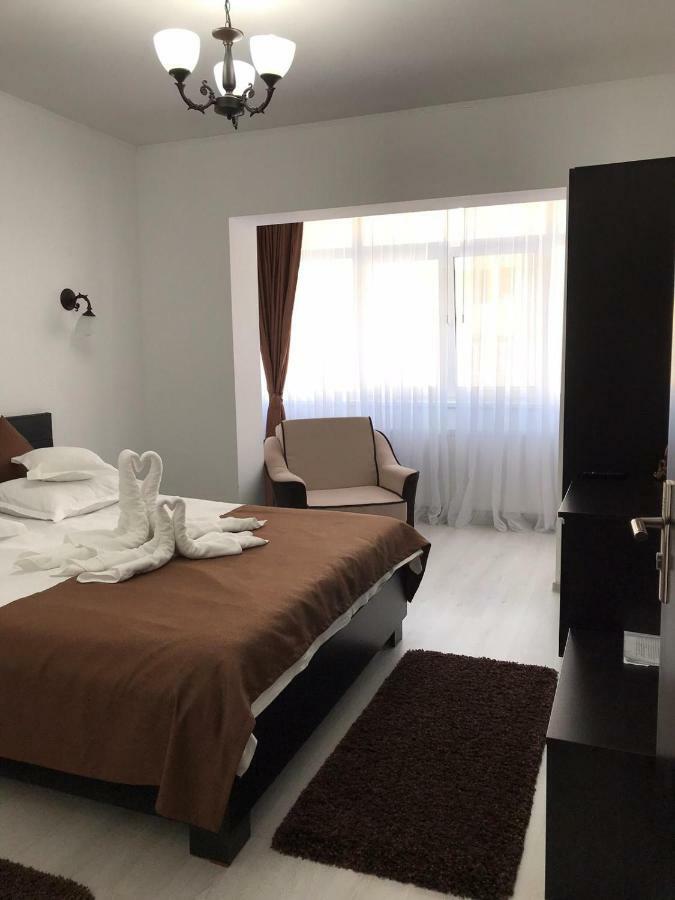 Apartament Mont Blanc Sinaia Bagian luar foto